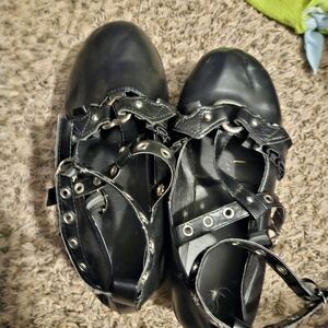 Leather bat oring chunky wedge heel